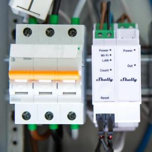 Shelly Pro 3EM Switch Add-on -Accessorio x controllo Pro 3EM