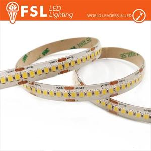 SMD2835 Striscia LED 5m IP65 SILICON 2835 24V - 16W/m 240led/m 3000K